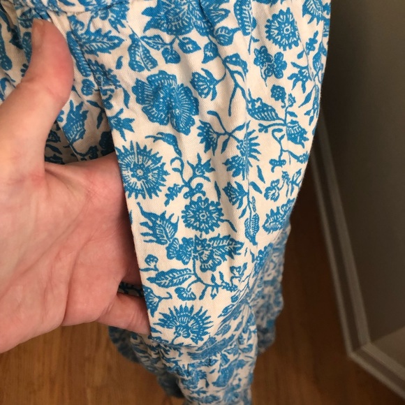 Women’s Universal Threads blue and white floral skirt S - Picture 5 of 8